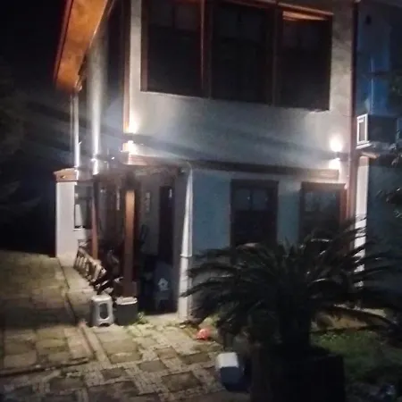 Villa Asiye Hanim Konagi *