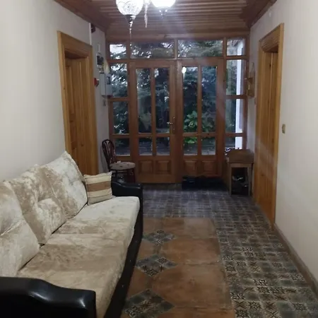 Villa Asiye Hanim Konagi *